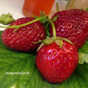 einfacher Erdbeer-Sirup