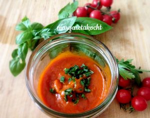 Tomaten Sauce mit Thymian