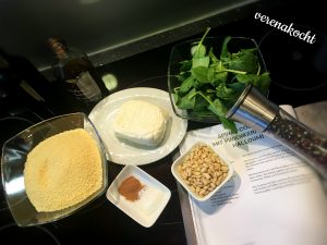 Couscous mit Spinat & Halloumi