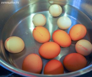 eingelegte Gewürz-Eier