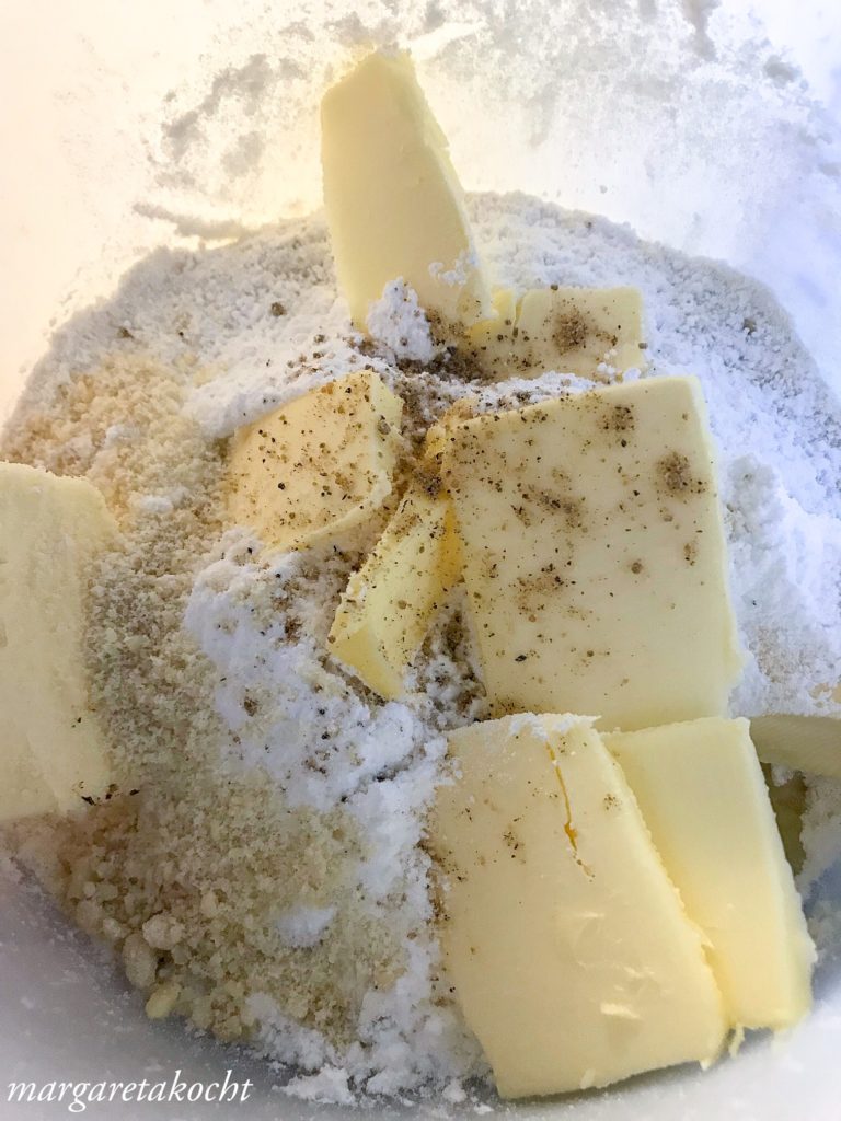 erfrischende Joghurt Zitronen Tarte mit Baiser