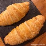 knusprige Sauerteig Croissants