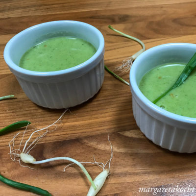 Suppe vom wilden Knoblauch (Bärlauch) mit Maisgrieß (oder) Homeoffice – week#1