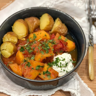 Kürbis 🎃 Tomaten 🍅 Sugo mit Sauerrahm (oder) Was kochen am Feiertag? 🤔